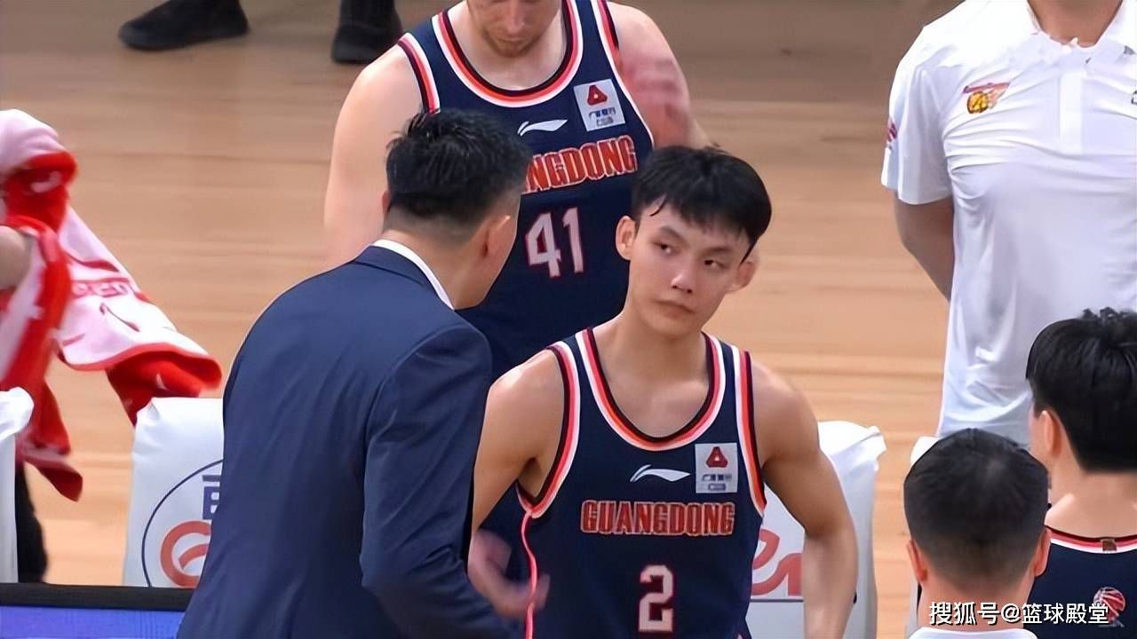 听到叶辰这番真诚无比的话，费可欣的心中，一瞬间感动的无以附加。